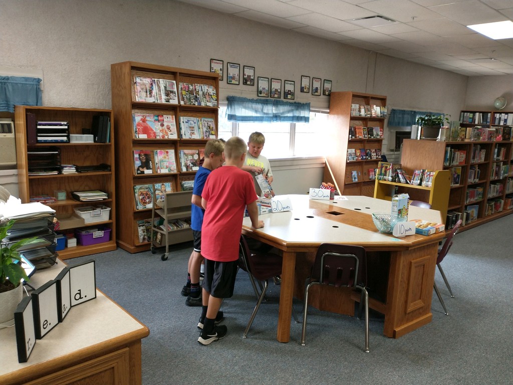 Students selecting their reward